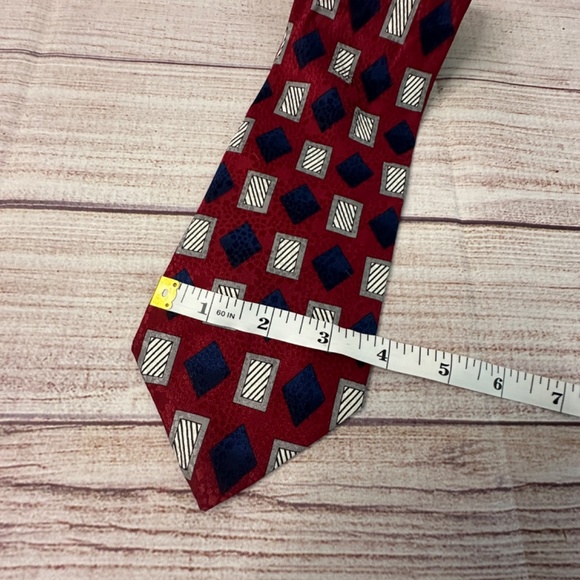 Men's Silk Neck Tie Geoffrey Beane Made USA Italy Geometric 3 3/4 X 57 - Picture 5 of 5